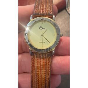 VTG women's Gold Tone Shye watch, Brown Leather Band